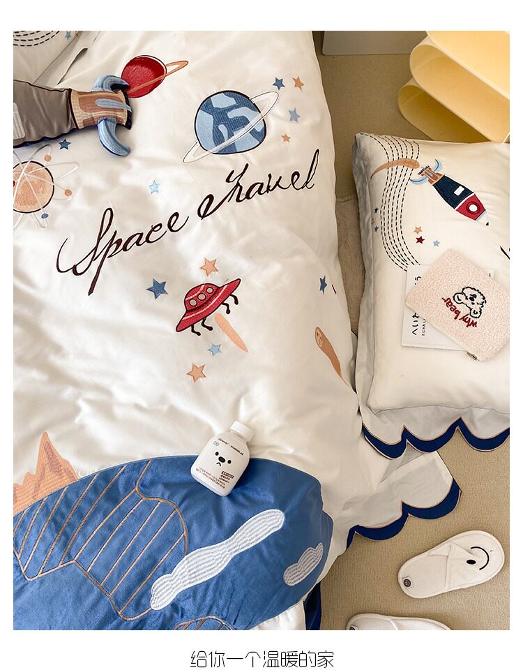 Комплект постельного белья из 100% хлопка с вышивкой для мальчиков, космическая тематика с ракетами, синий цвет, 4 предмета