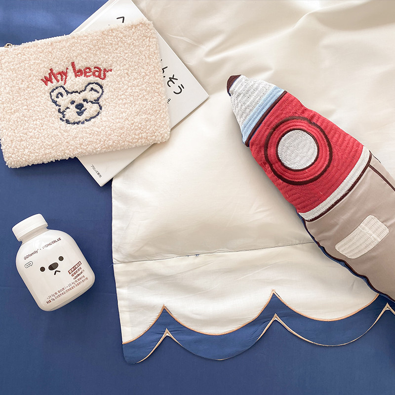 Комплект постельного белья из 100% хлопка с вышивкой для мальчиков, космическая тематика с ракетами, синий цвет, 4 предмета