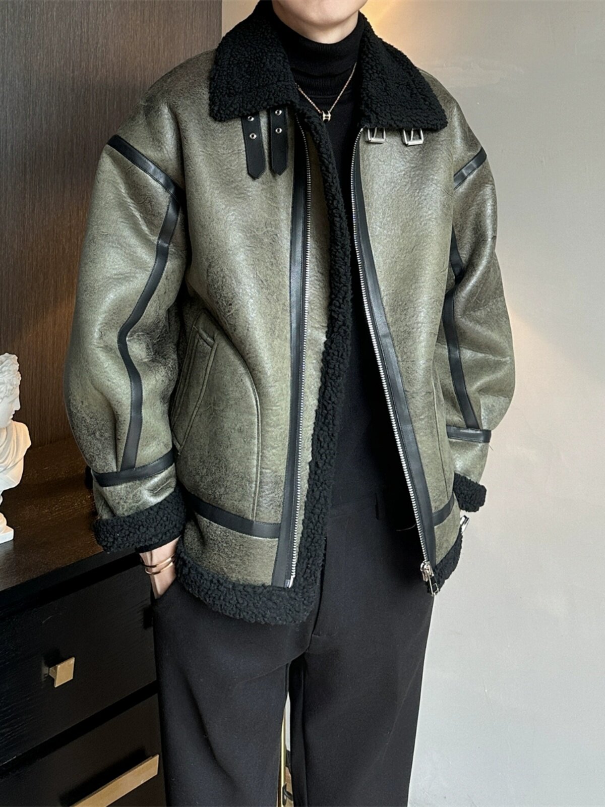 Leather Jacket Men's High-end Fur One-piece Velvet Thickened Lamb