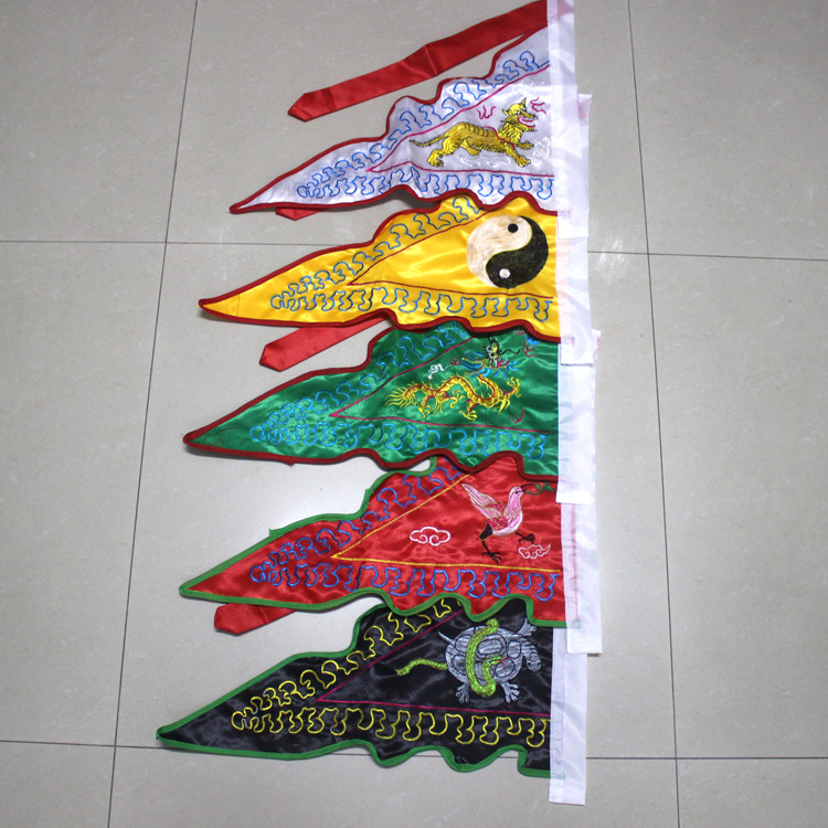 Small five-color flag, five-way road flag, large triangle flag, five camp flag, eight trigrams flag, dragon flag
