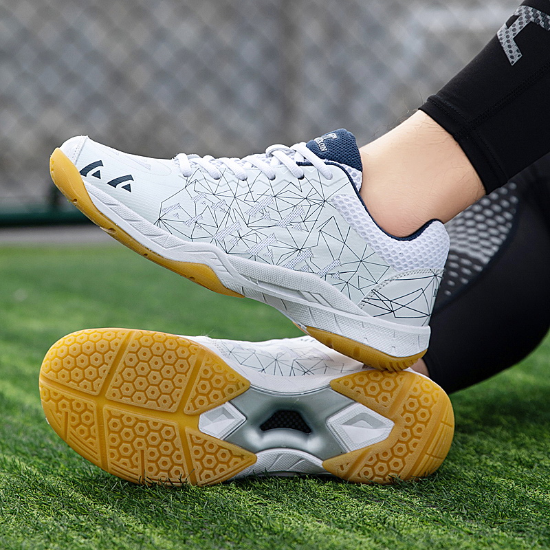 Professional Tennis Shoes Men's Shoes Women Shoes Training Shoes Non-slip Shock Absorbing Abrasion Resistant Volleyball Sneakers White Retro Tennis Shoes