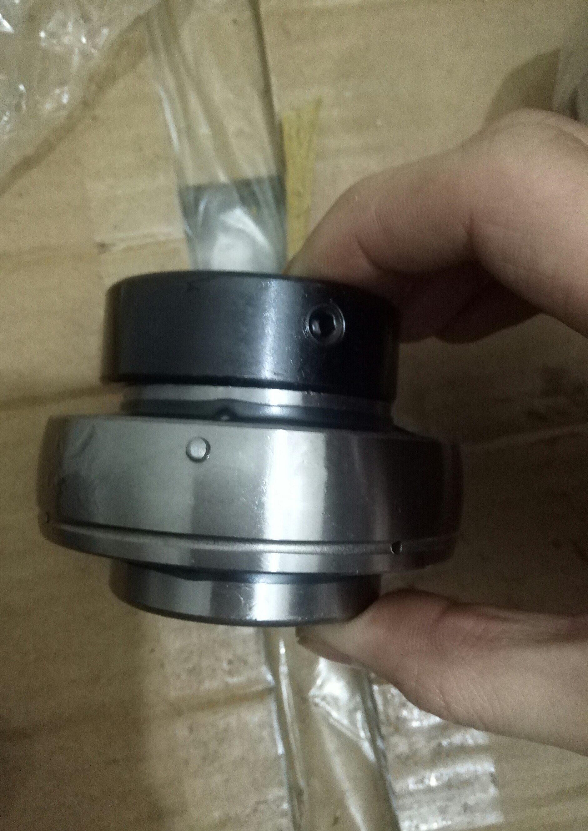 Anti-cover counter oil UEL204 UEL204 UEL205 UEL206 207208209210 UEL206 Outer spherical bearings
