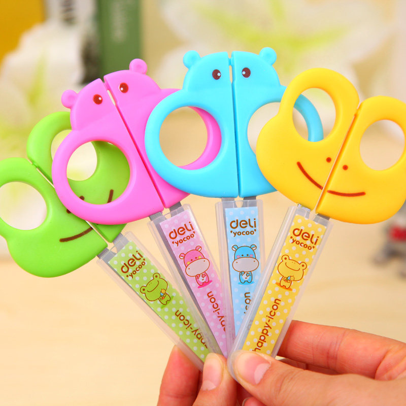 Deli 6031 Children's Scissors Handmade Plastic Scissors Kindergarten Elementary School Students Scissors Stationery Student Scissors with Sheath