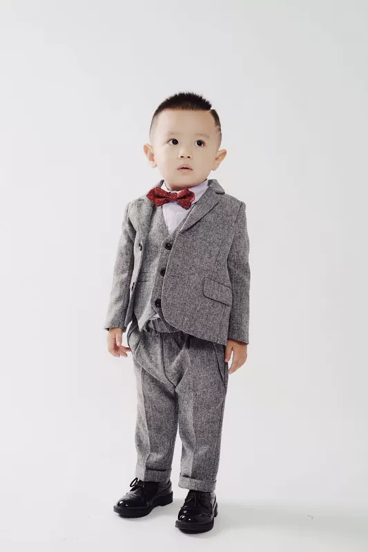 Đặc biệt bé bé tuổi ngắn tay áo đầm bé trai phù hợp với bé quần áo sinh nhật bé trai mùa xuân và mùa thu phù hợp với thủy triều