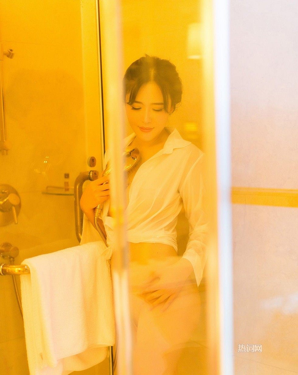 [YouMi尤蜜荟]Vol.111 - 第2页 高清套图 第4张