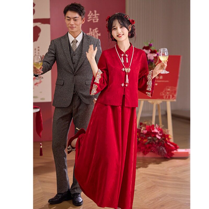新中式敬酒服新娘红色套装女秋冬款国风高级感订婚出阁秀禾服婚服