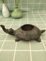 Western European antique turtle oil lamp is about 18cm long