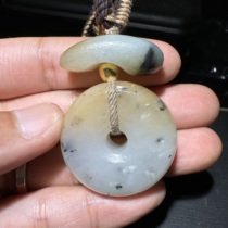 Stunned dialect Hetian jade recommended Xinjiang Yulong River blue and white seed material Loulan three-color safety buckle pendant S