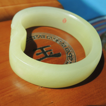 Dialect Giant Leak Rare Yellow Famous Product Rare to See Chicken Oil Huangshan Material Topaz Seiko Carved Apple Bracelet R