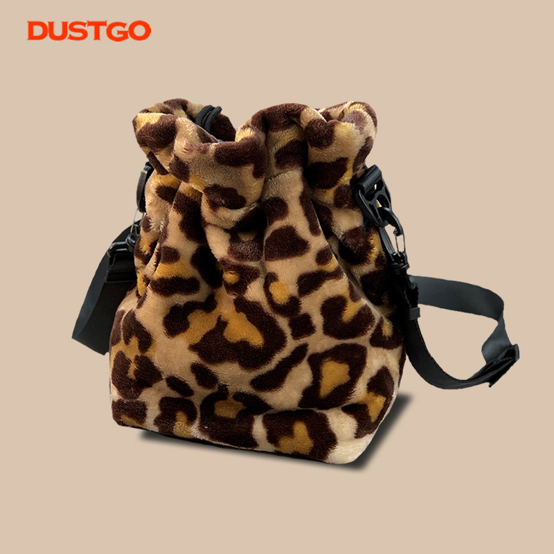 DUSTGO Warm Winter Series Camera Bag Cross-body Cold and Windproof Thickened Insulated One Shoulder Storage Bag Liner Protector