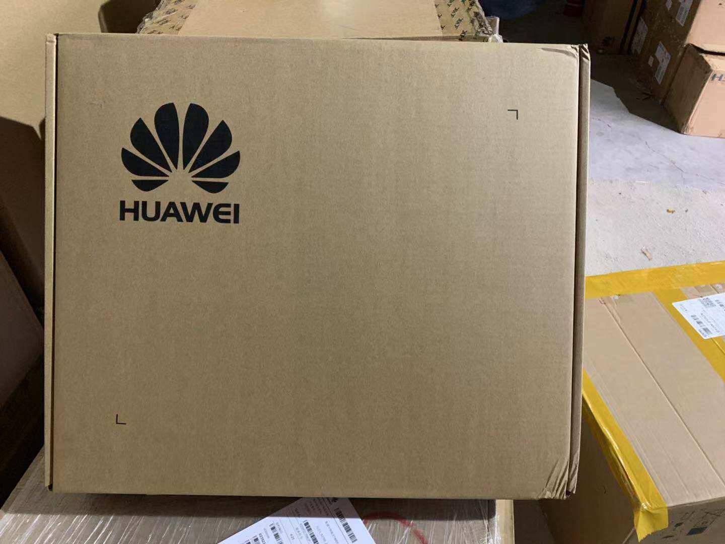 Huawei's new S5720S-28P-LI-AC two-layer Gigabit 24 electricity 4 optical port full network management switch