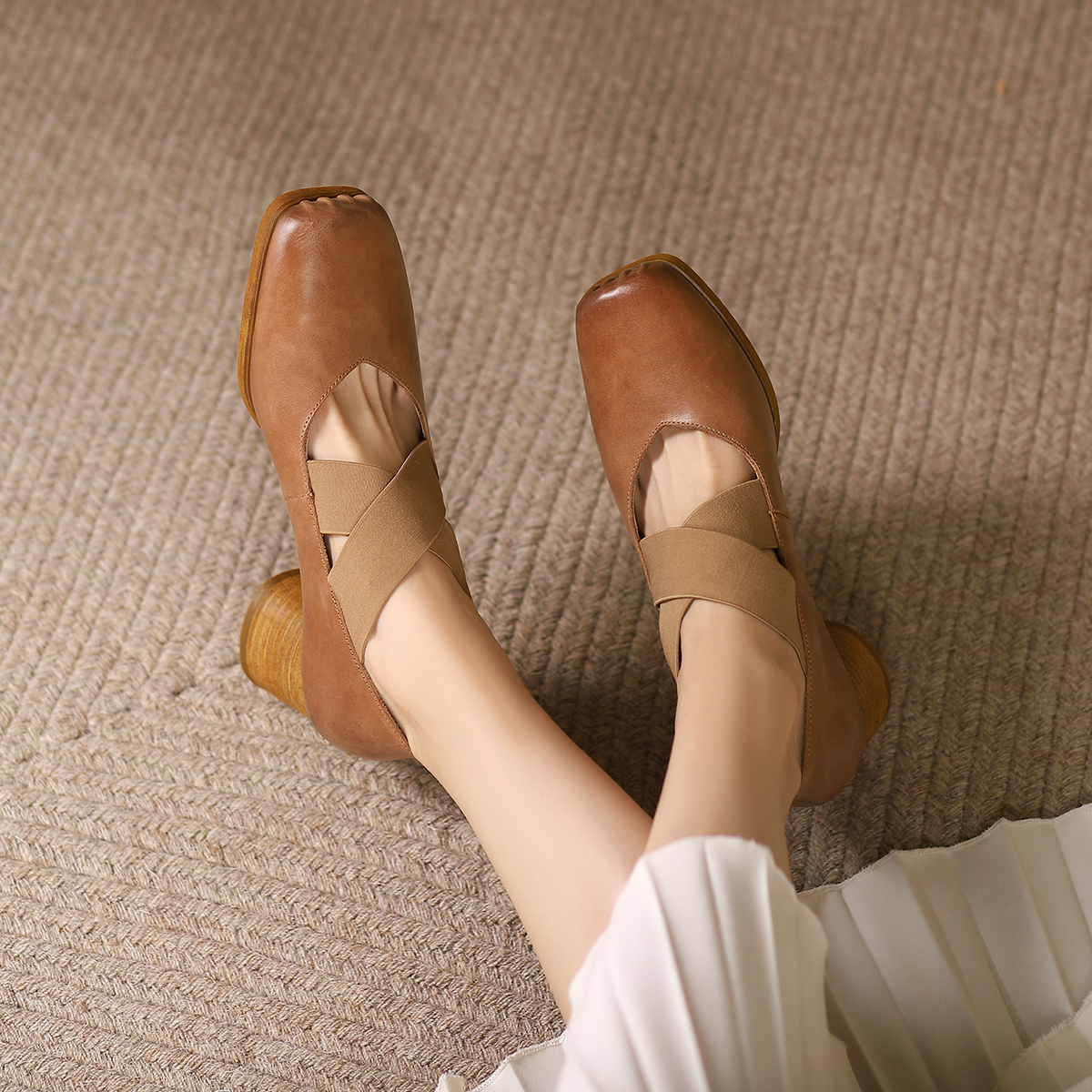 徐賢森手作り5cmの豚鼻バレエシューズレディースレトロストラップスクエアヘッド本革厚手ミッドヒールシューズ