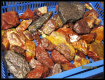 (Sanbaozhai) Fujian Shoushan stone moon tail purple original stone wool handle ornaments seal engraving seal material 500 grams