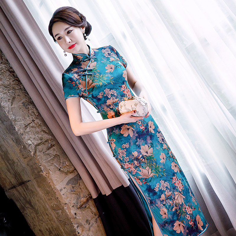 Qipao female real silk summer style long version elegant mulberry silk high-end Chinese wind old Shanghai Republic of China young girl