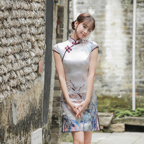 True silk qipao 2022 The new young girls young girl mulberry silk Chinese Wind Short Style Fashion Repairs everyday can be worn