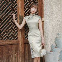 Silk cheongsam 2021 new young girl improved version of temperament high-end Noble Chinese style summer elegance
