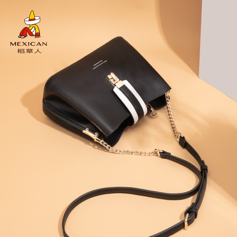 Scarecrow bag girl 2022 new tide shoulder bag bag female fashion simple bucket bag large capacity bag