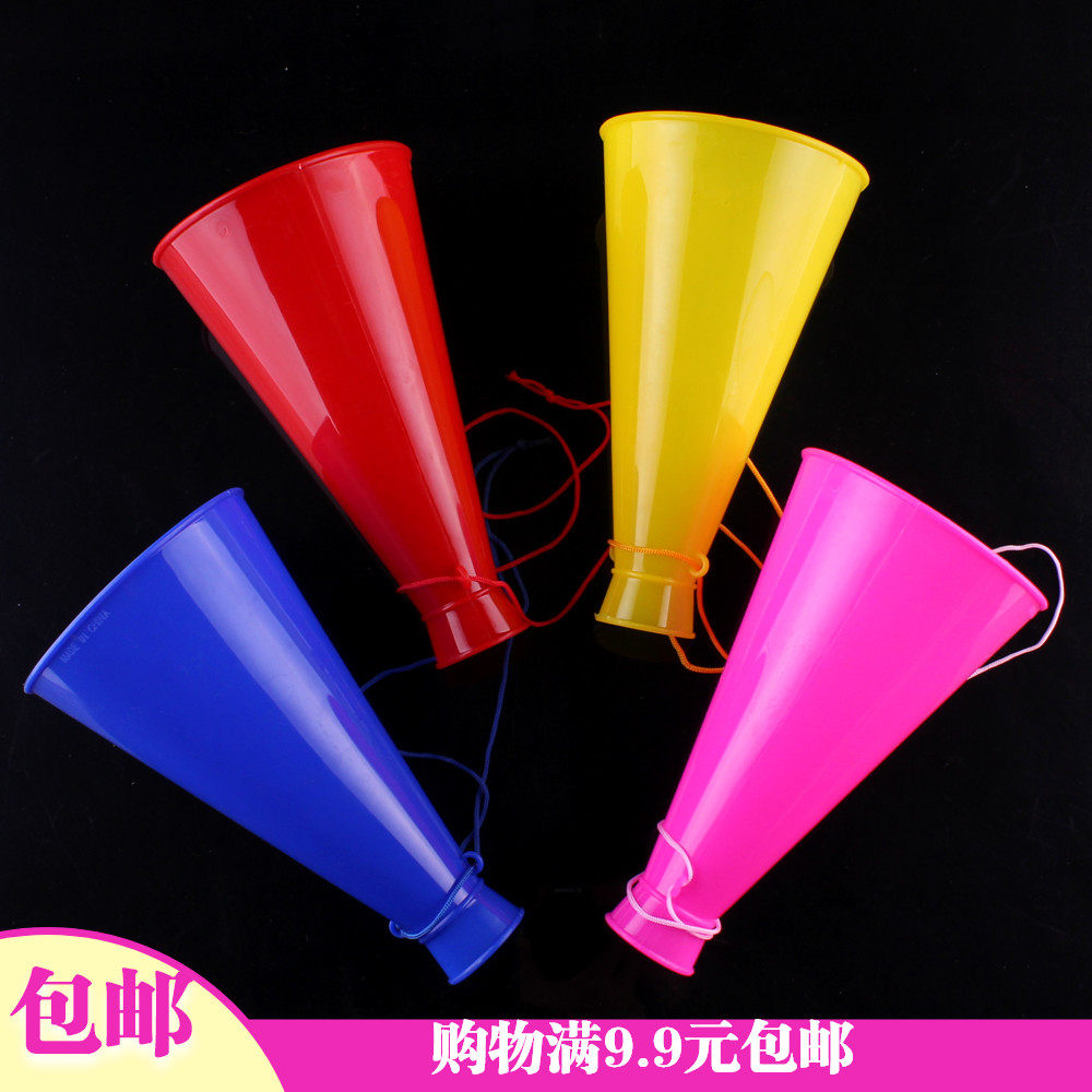 1 Fan cheerleader helps Veige fuel horn show performance atmosphere prop loudspeaker speaker scream microphone