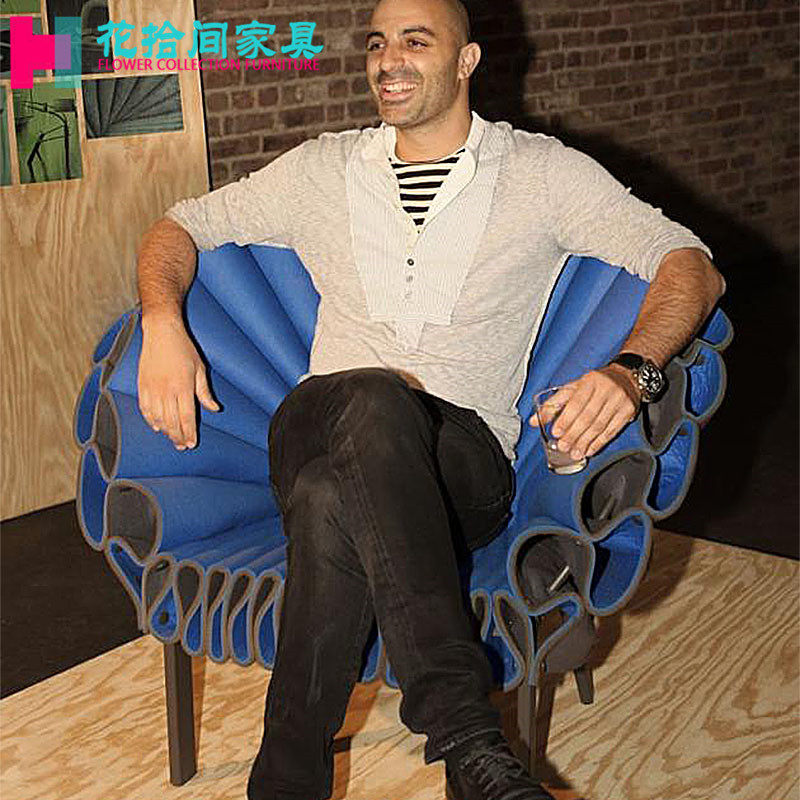 New product recommendation Huashijian furniture creative designer peacock chair with backrest special-shaped peacock open screen chair flower petal chair