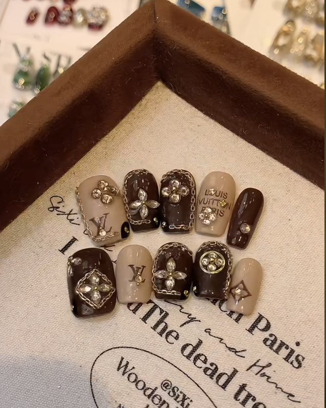 Purely Handmade Wearable Nails, High-End Nail Art Patches, Finished Fake Nails That Are Removable Purely Handmade Wearable Nails, High-End Nail Art Patches, Finished Fake Nails That Are Removable