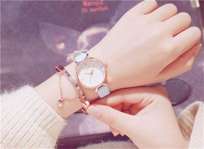 Chic net vòng tay đỏ nữ phiên bản Hàn Quốc của sinh viên đơn giản hoang dã gió mát Sen bạn gái in gió anh đào bột vòng tay vòng tay gỗ trầm hương
