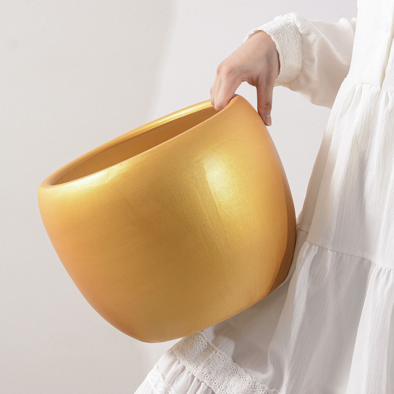 Golden Clay Flower Pot for Home Use in the Living Room, Extra Large, Wide Diameter, Special Ceramic Flower Vessel for Money Trees and Green Plants Golden Clay Flower Pot for Home Use in the Living Room, Extra Large, Wide Diameter, Special Ceramic Flower Vessel for Money Trees and Green Plants