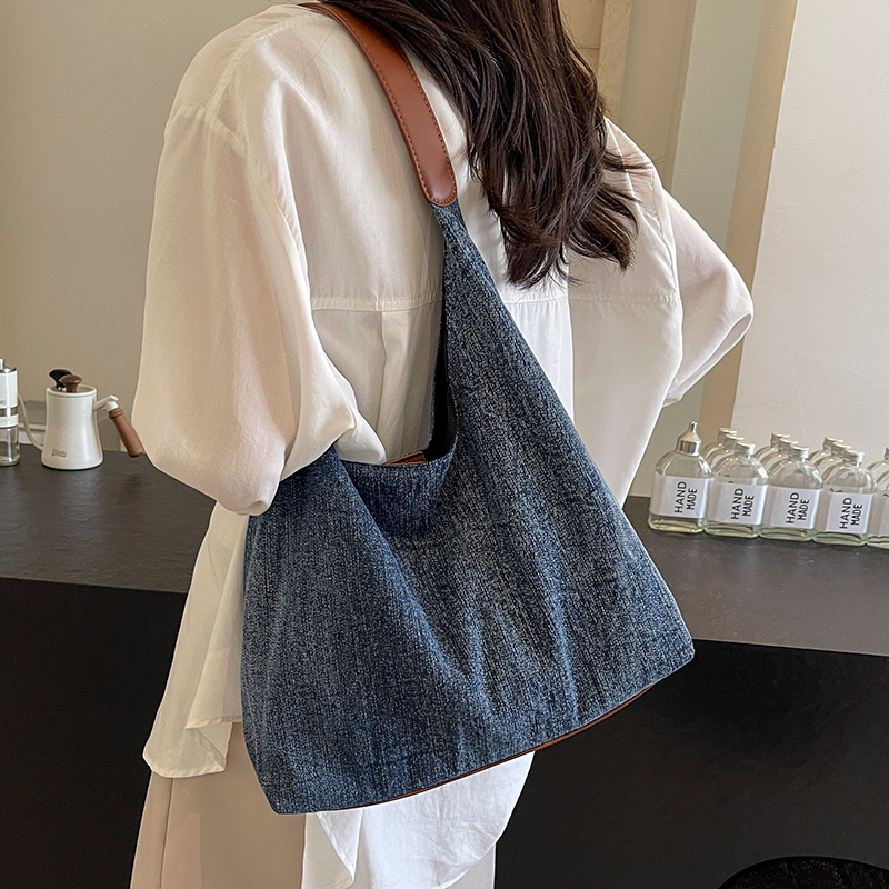 Denim Bag for Women, High-End 2026 New Autumn and Winter Versatile Shoulder Bag, Work Commute Tote Bag