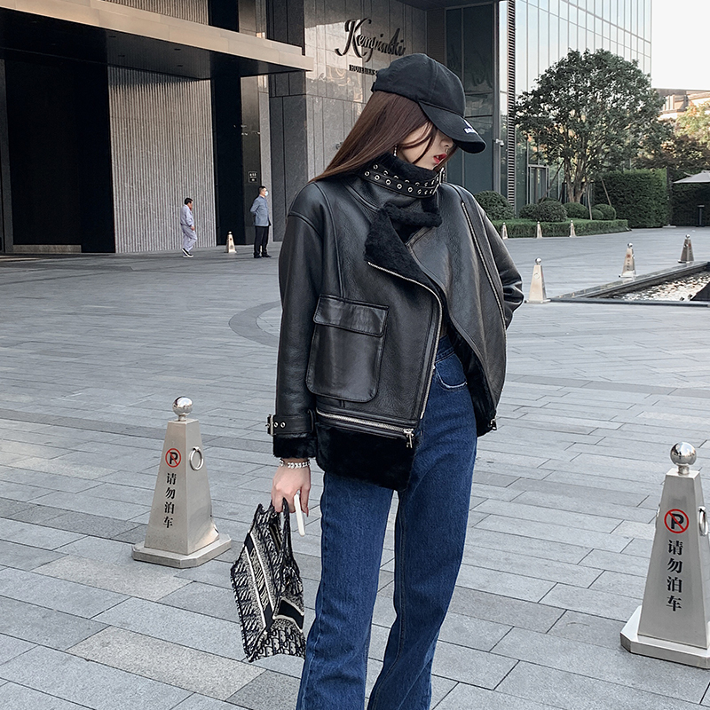 2022 - The new fur coat in autumn and winter - dress female fur in a black lamb coat