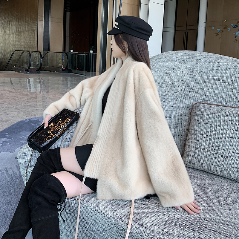 2022 new Japanese mink imported mink fur coat women's whole mink mid-length V-neck mink fur coat young style