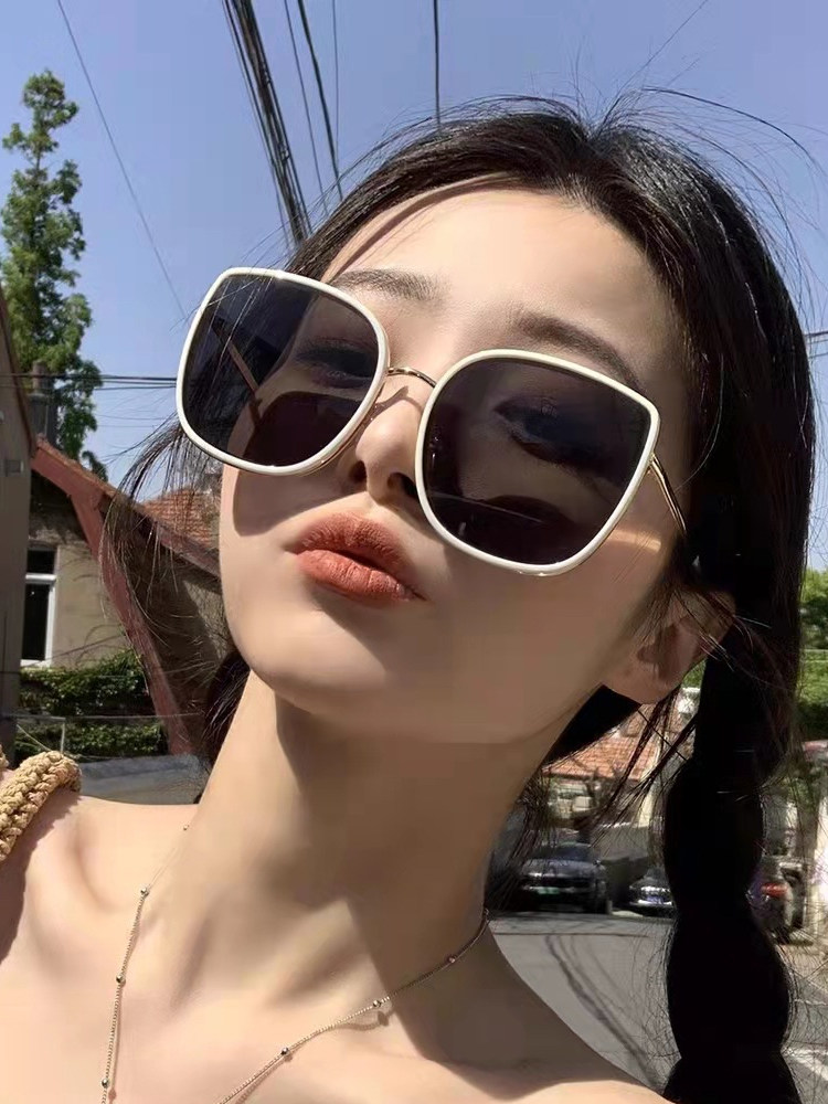 2024 New Large-Frame Polarized Sunglasses, Internet Celebrity Style, Off-White Fashionable Women's Uv Protection Sunglasses
