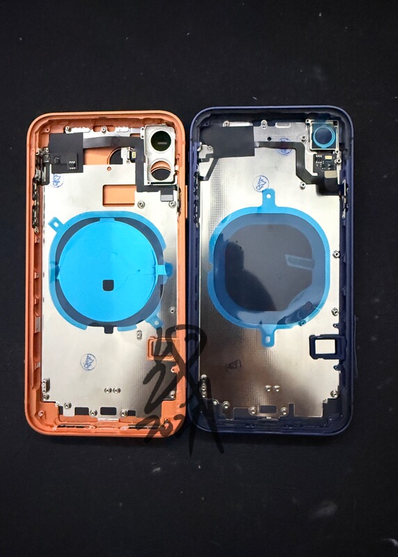 Suitable for Xr Modified to 17 Pro Middle Frame Back Cover, 11 Modified to 17 Pro Back Cover Frame and Back Cover Assembly, Press the Mute Button