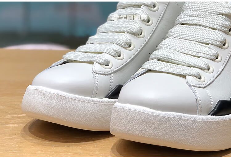 SKECHERS 2018 mới dành cho nữ thấp để giúp làm dày phiên bản Hàn Quốc của giày thể thao đế xuồng hoang dã 66666129 giày nữ sneaker