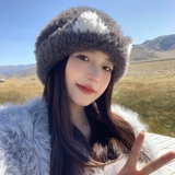 Бархатная удерживающая тепло зимняя милая вязаная шапка с капюшоном, коллекция 2023, в корейском стиле, защита для ушей