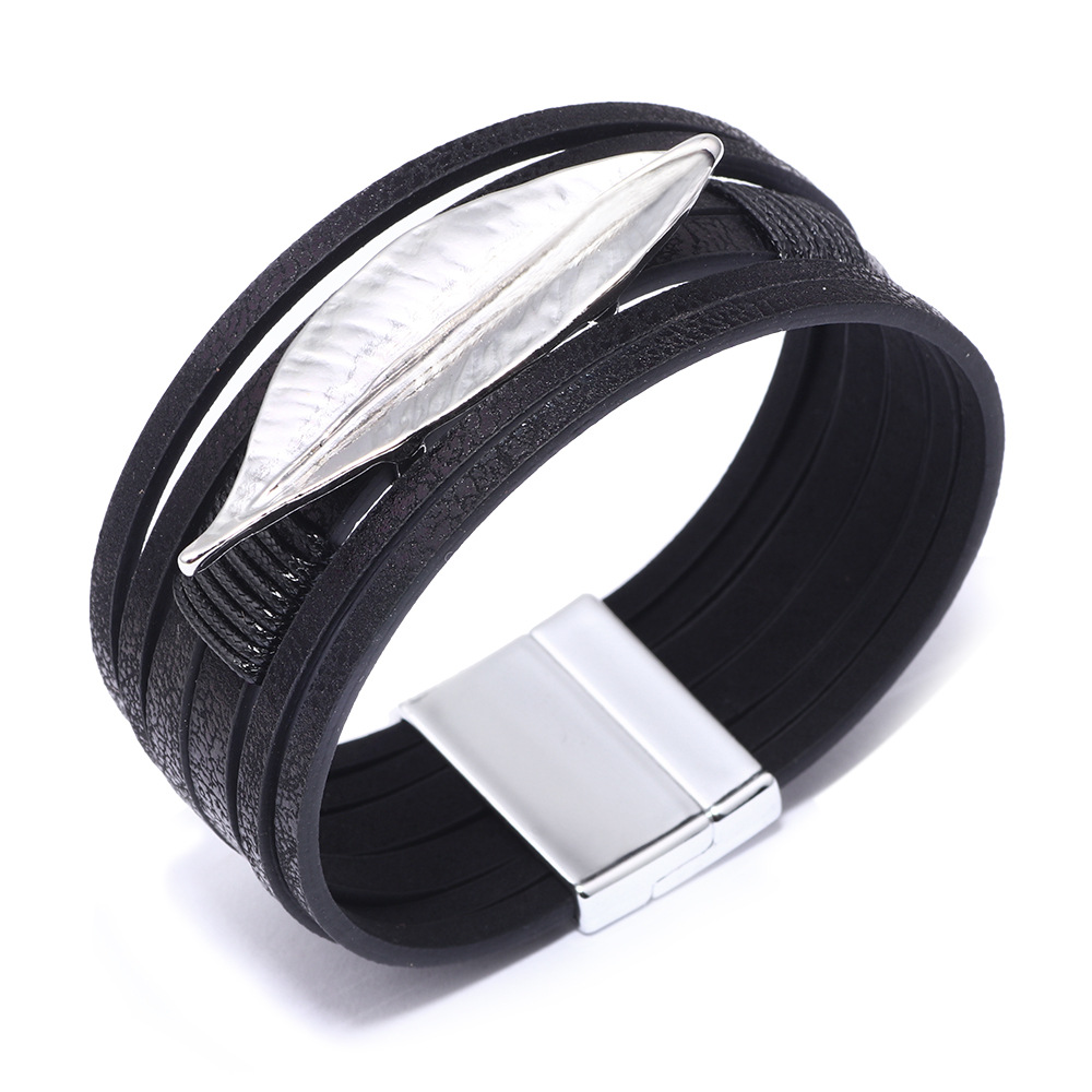BlackAmazon Express Express foreign trade Hot sale Source of goods Bracelet   ma'am leaf Leatherwear Magnetic buckle Bracelet Hand jewelry gift