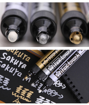 Japanese Sakura brand imported paint pen painting diy gold silver paint paint shoes White Star signature signature tire non-erasable white marker oil thick head does not fade high light pen