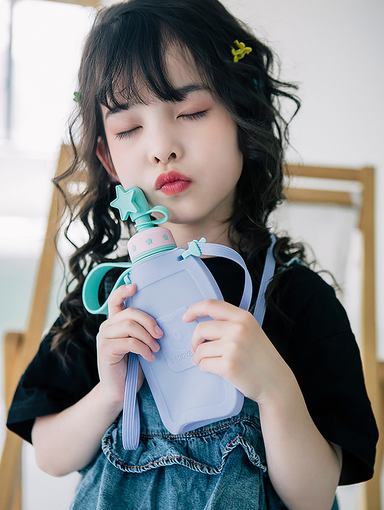 Cup bear child holding baby bag Straw dual-use water cup male and female kindergarten baby silicone kettle