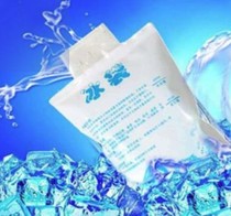 Ice pack for summer transport ants