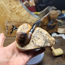 High-end handmade cement leather Thuja unit pipe rack Taihang aged stubble artistic conception pipe seat stand support display stand