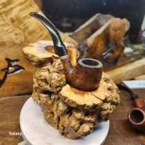 Handmade solid wood nodule flower flame pattern universal unit pipe rack Ma Li pimple pipe display bracket seat