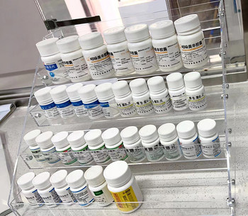 Household medicine drug storage rack desktop multi-layer large-capacity pharmacy drug bottle display rack counter medicine box display rack