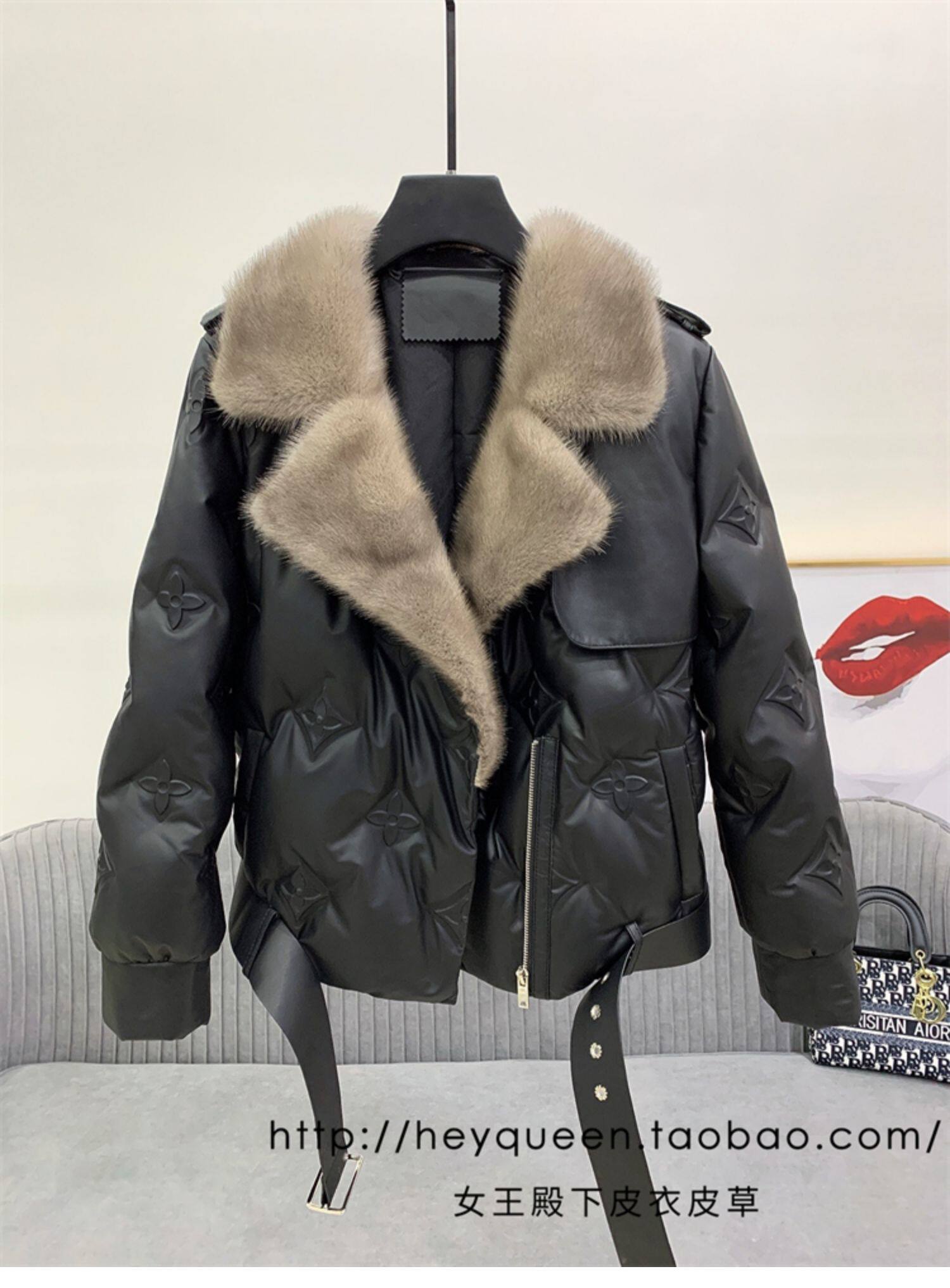 Кожаная куртка 2024年冬季新款真皮皮衣女短款羽绒外套加厚水貂毛领印花宽松显瘦