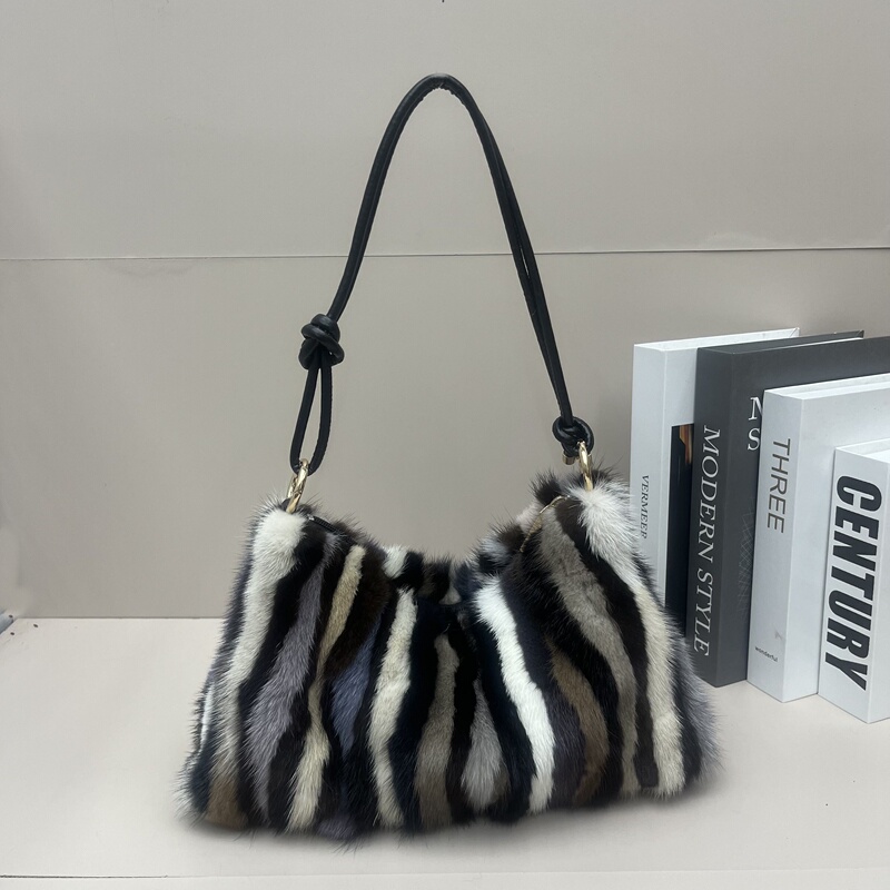 2025 New Mink Fur Handbag Women's Plush Tote Bag Mink Bag Fashionable Autumn and Winter New Versatile