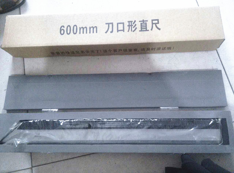 Carbon steel knife edge type ruler knife edge ruler knife edge shaped flat ruler high-precision lift car cylinder head planeness measurement