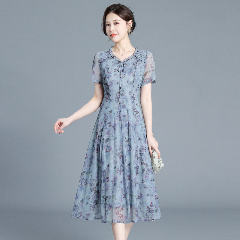Mom-Style Floral Dress for Women, Summer Short-Sleeved Mid-Length Dress, Stylish, Noble, Elegant, Chinese Style Women's Dress, 2026 Model