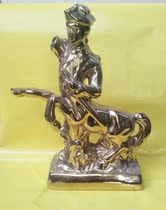 Old wine bottle strange strange character gold-plated empty bottle collection decoration beautiful wine bottle complete without lid