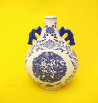 Old wine bottle Jingdezhen Qinghua Porcelain Double Ear Old Empty Wine Bottle Decoration Foreign Wine Bottle Retro Art Furnishing