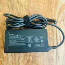 Original HP 19 5V3 33A laptop power adapter 4 5*3 0 small blue port 65W small port pin