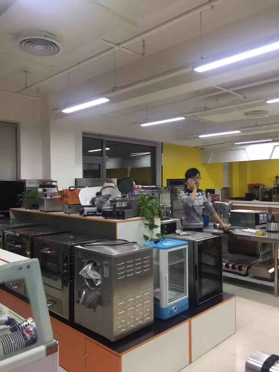 源头厂家直销店 品牌代理底价批发