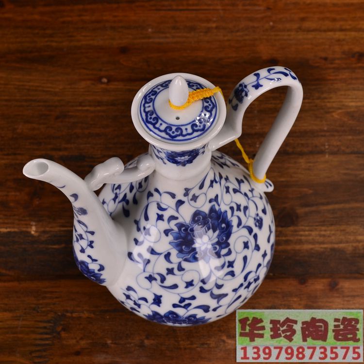 Jingdezhen màu xanh và trắng gốm phong cách Trung Quốc bình một pound tải rượu vang hộ gia đình rượu vang mát cổ retro jug trắng ly pha lê rượu vang