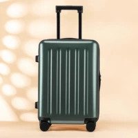 Темная ночь, зеленая молния - [стиль основного изображения]